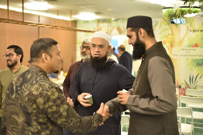 Fathers greeting each other after the session
